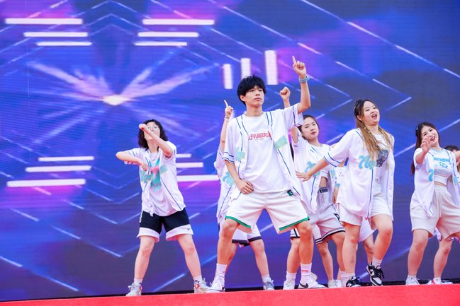 舞蹈《正青春 鸿鹄志》 舞蹈《正青春 鸿鹄志》